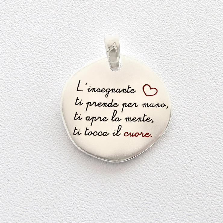 L'insegnante ti prende per mano, ti apre la mente, ti tocca il cuore. - Almas Gioielli